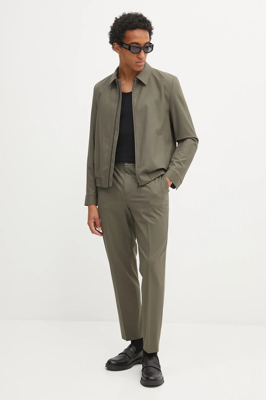 Шерстяные брюки HUGO цвет зелёный облегающие 50530110