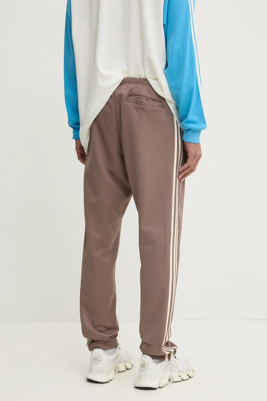 Tepláky adidas Originals CLASSIC TP hnědá barva, vzorované, JP2525