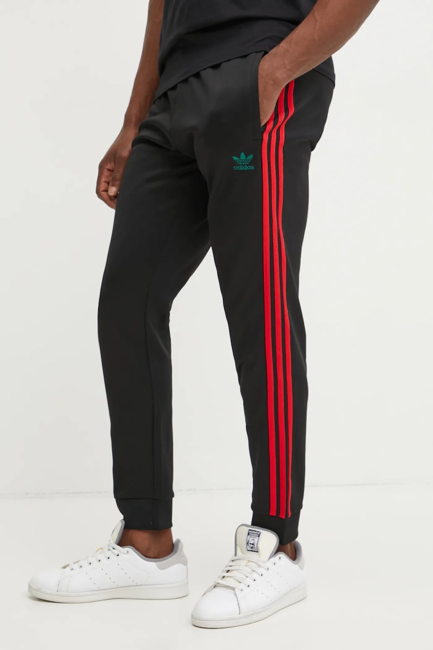 adidas Originals pantaloni de trening SST TP culoarea negru, cu imprimeu, JP1225 adidas Originals pantaloni de trening SST TP culoarea negru, cu imprimeu, JP1225
