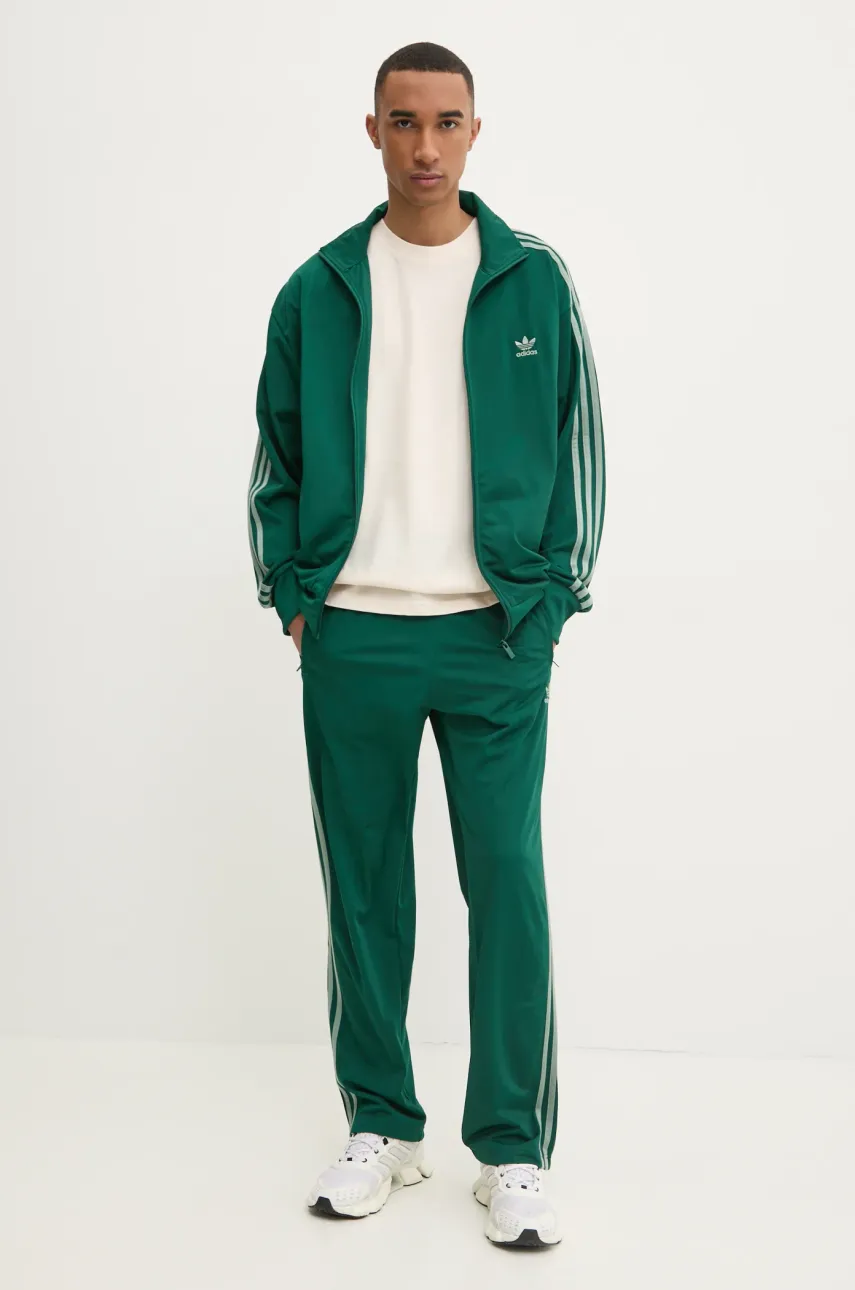 Спортивные штаны adidas Originals Firebird цвет зелёный с аппликацией JP2539 Спортивные штаны adidas Originals Firebird цвет зелёный с аппликацией JP2539