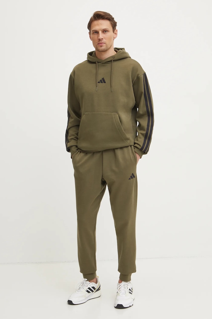 Спортивные штаны adidas Feelcozy цвет зелёный с аппликацией JE3812 Спортивные штаны adidas Feelcozy цвет зелёный с аппликацией JE3812