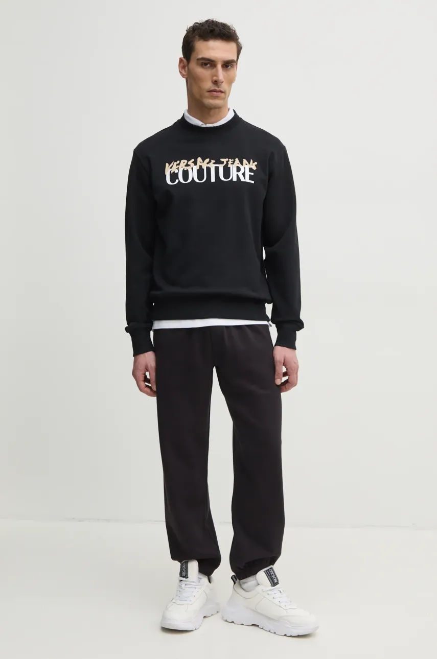 Хлопковые спортивные штаны Versace Jeans Couture мужские цвет чёрный с аппликацией 78GAAT08 CF01T Хлопковые спортивные штаны Versace Jeans Couture мужские цвет чёрный с аппликацией 78GAAT08 CF01T