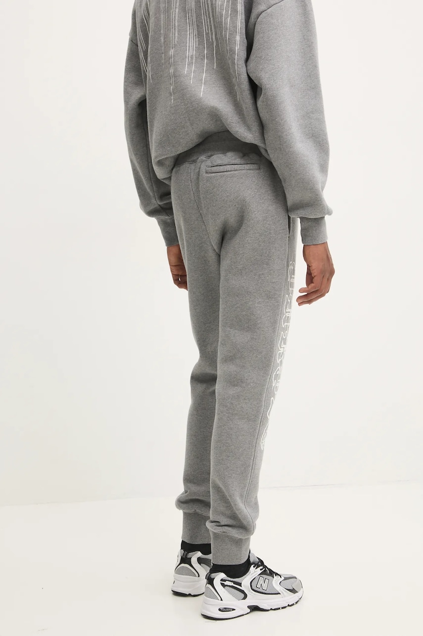 PURPLE BRAND pamut melegítőnadrág HWT FLEECE JOGGER szürke, nyomott mintás, P490-HHGG125 termék 2. képe