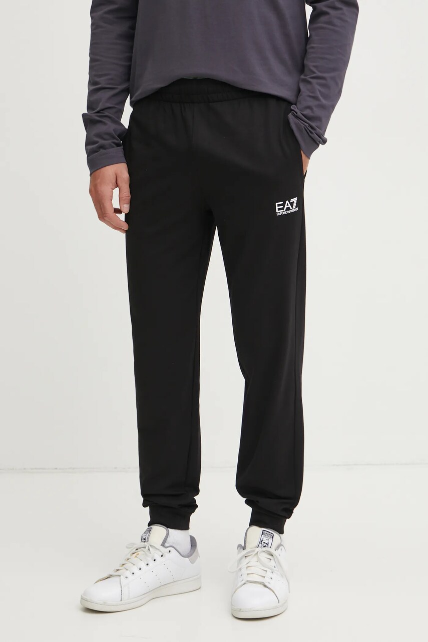 Levně Tepláky EA7 Emporio Armani pánské, černá barva, s potiskem, PJVRZ.8NPP66