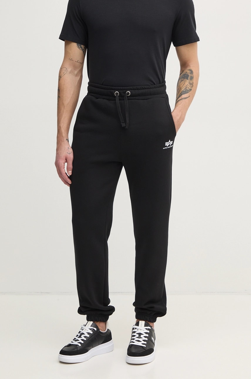Alpha Industries pantaloni de trening barbati, culoarea negru, cu imprimeu, 156370 Alpha Industries pantaloni de trening barbati, culoarea negru, cu imprimeu, 156370