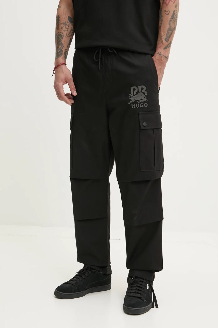 HUGO pantaloni de bumbac x RACING BULLS barbati, culoarea negru, cu fason cargo, 50542801