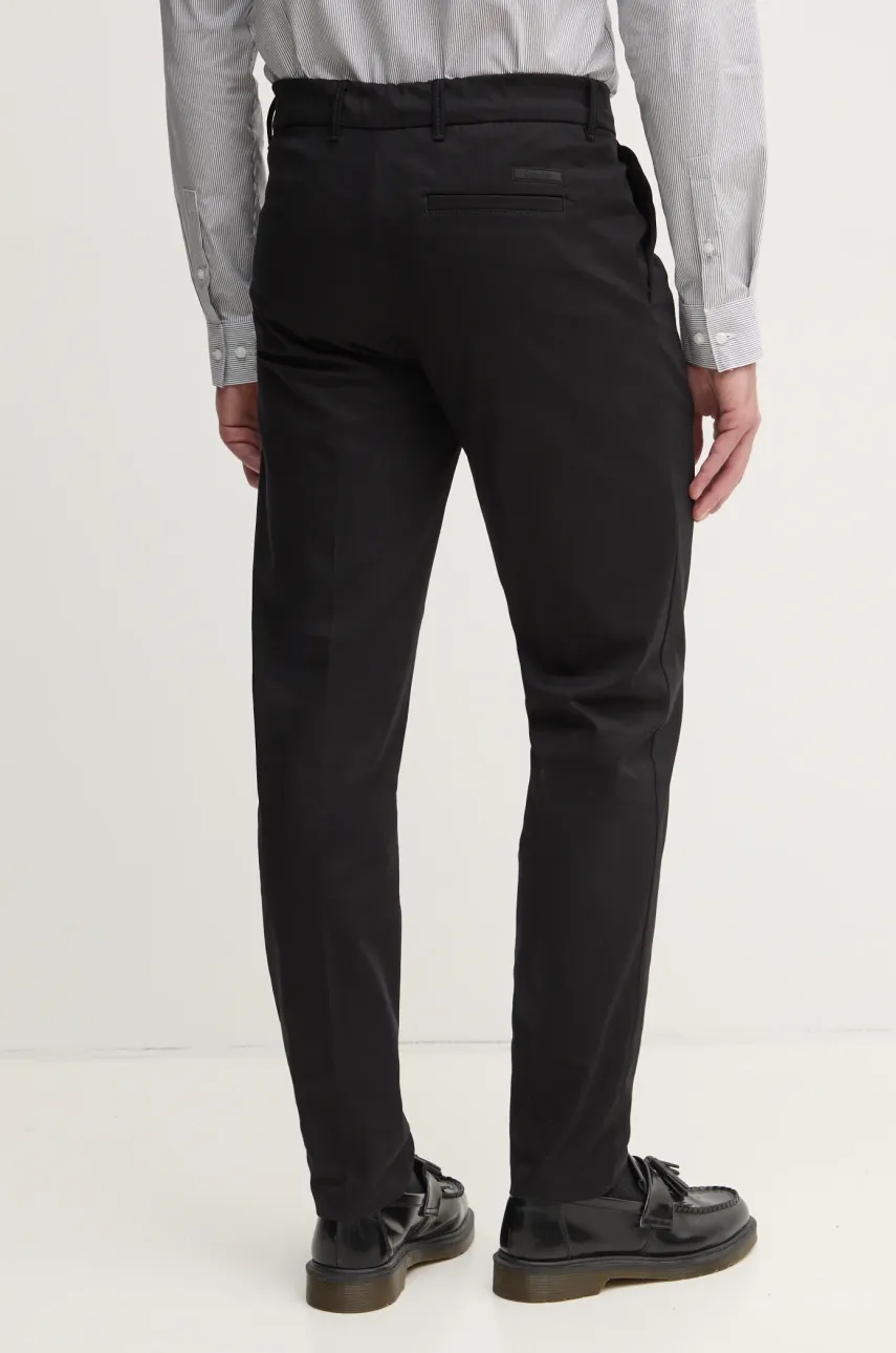 Брюки Calvin Klein мужские цвет чёрный фасон chinos K10K114104 Брюки Calvin Klein мужские цвет чёрный фасон chinos K10K114104