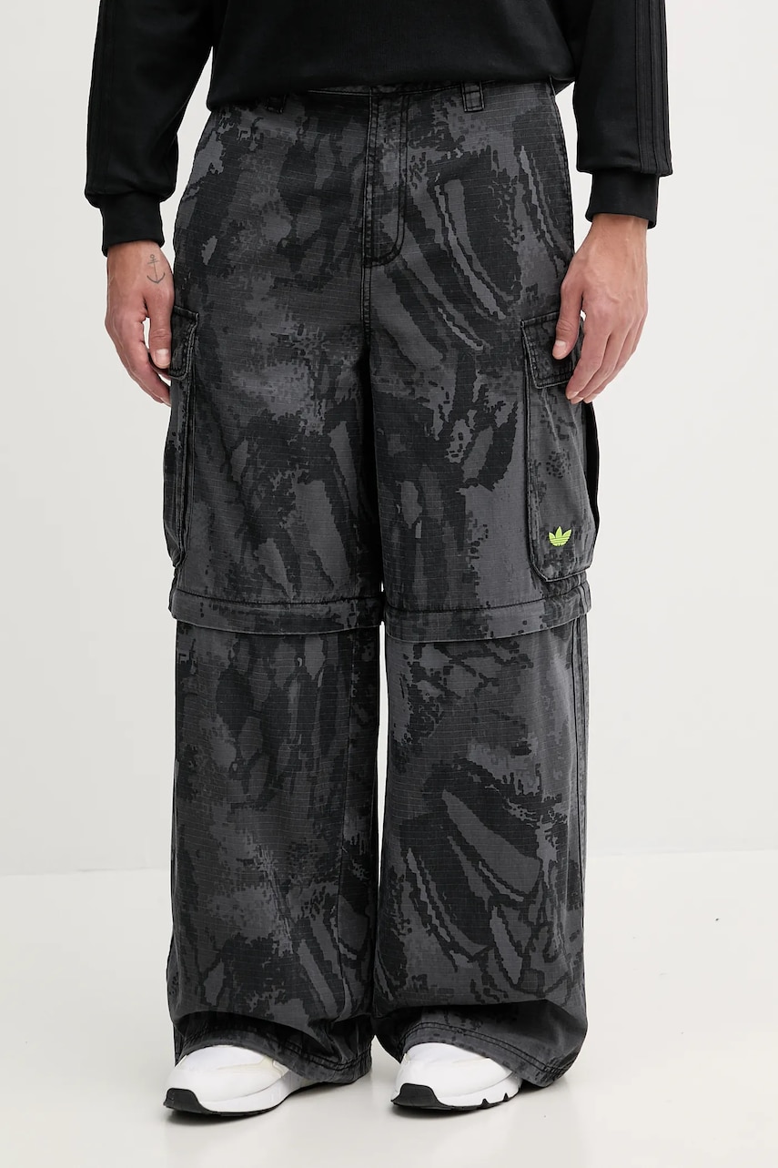 Levně Kalhoty adidas Originals Zipoff Cargo pánské, černá barva, ve střihu cargo, KD2253