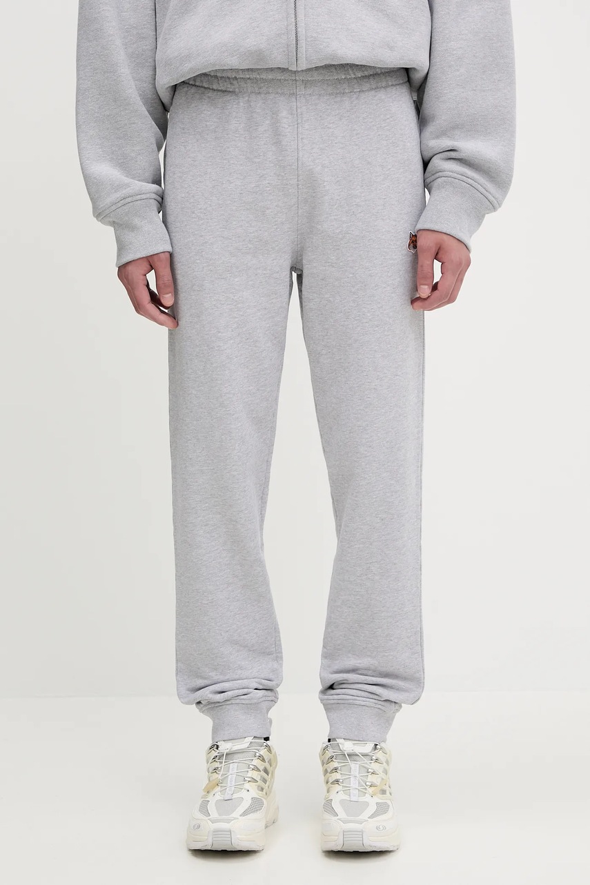 Bavlněné tepláky Maison Kitsuné Fox Head Patch Regular pánské, šedá barva, LM01114KM0001