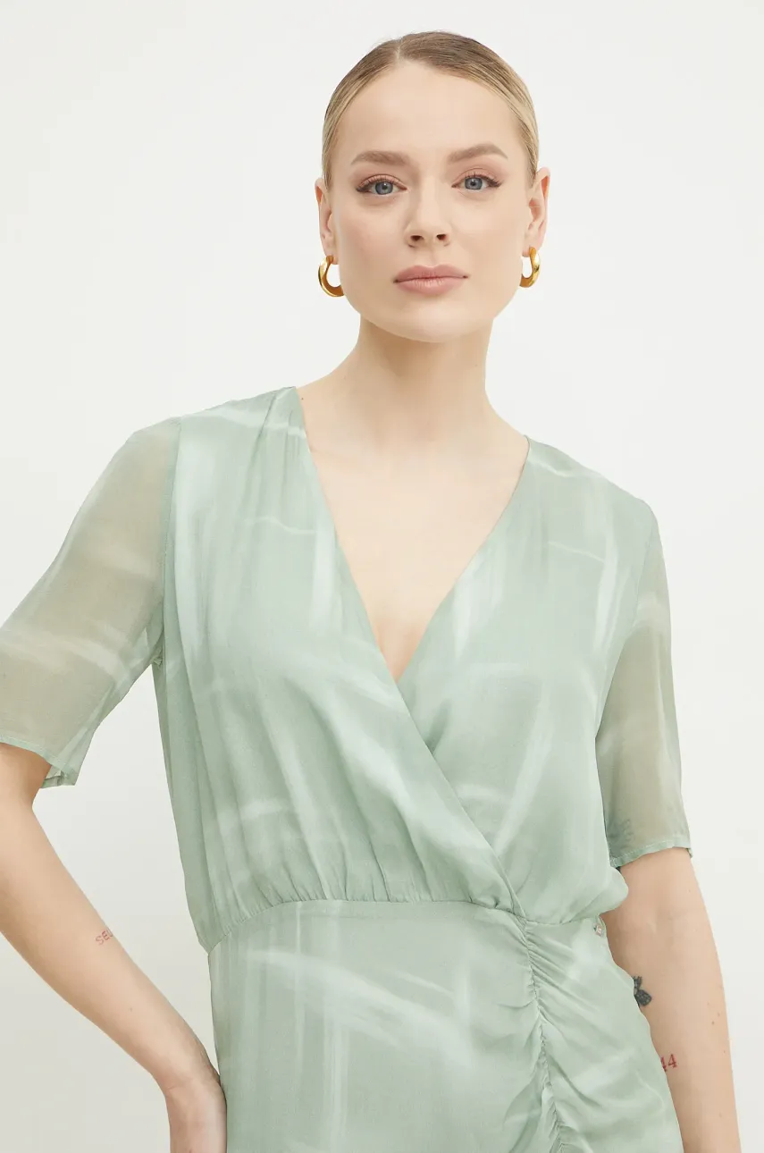 Šaty Armani Exchange
