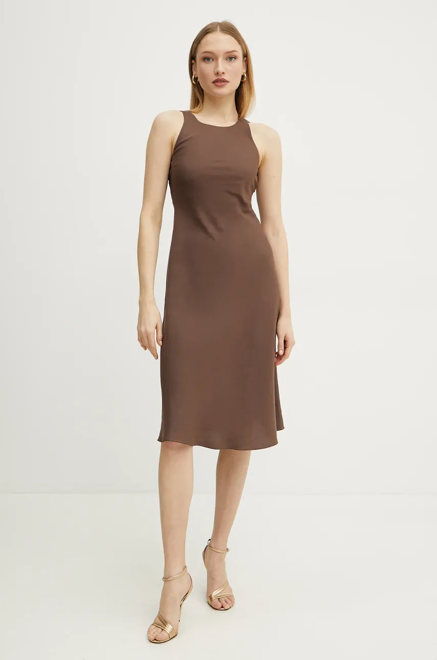 Платье Patrizia Pepe цвет коричневый mini расклешённое 2A2868 A052 Платье Patrizia Pepe цвет коричневый mini расклешённое 2A2868 A052