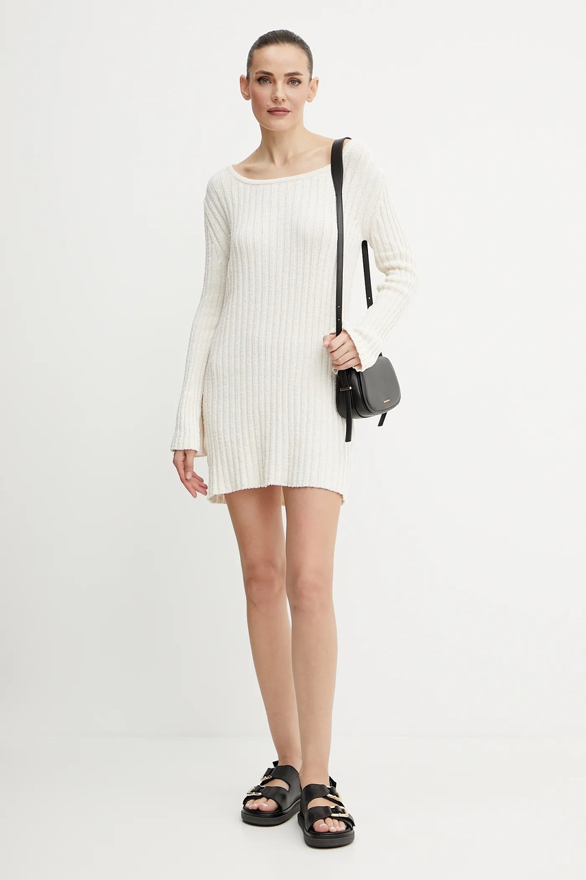 Платье Pinko цвет бежевый mini облегающее 105301 A2N7 Платье Pinko цвет бежевый mini облегающее 105301 A2N7