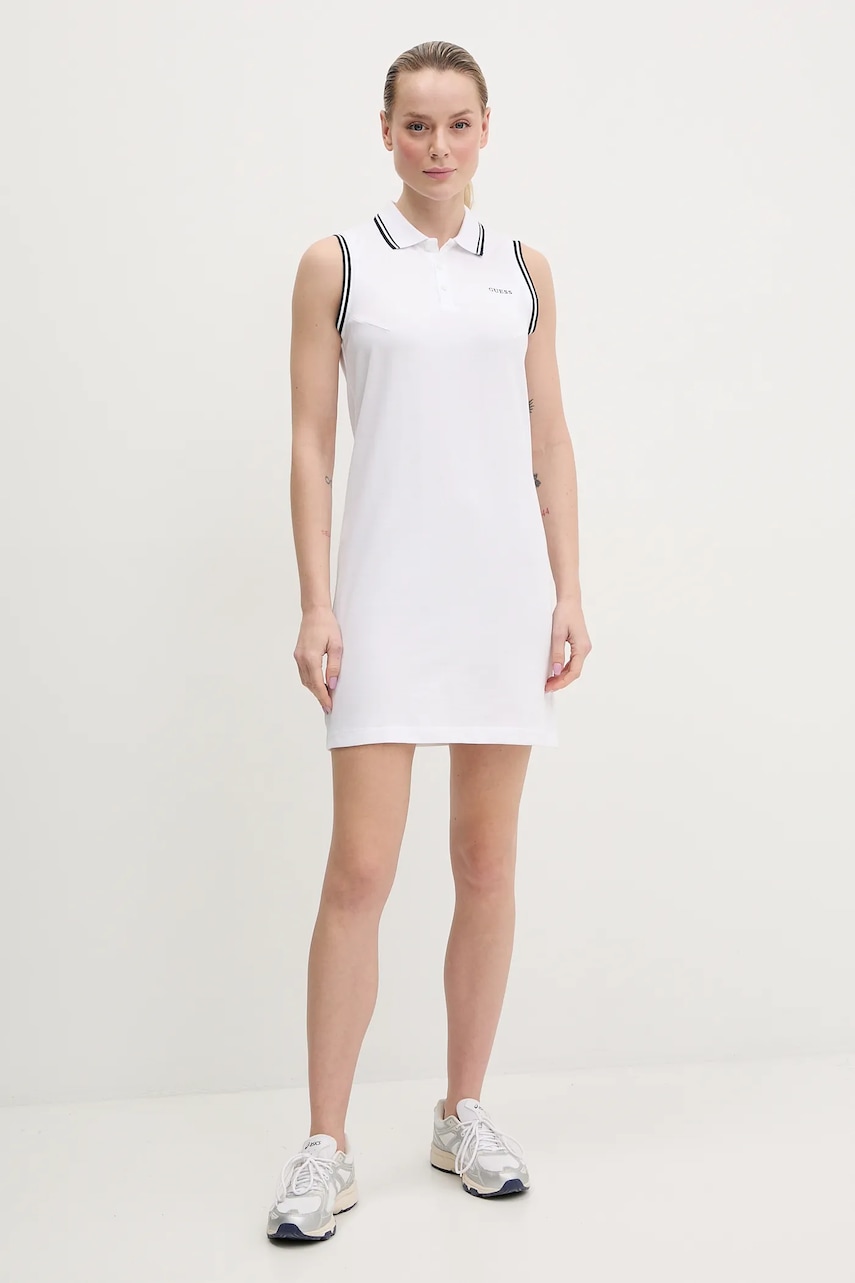 Платье Guess AMARYLLIS цвет белый mini расклешённое V5GK04 KCOK1 Платье Guess AMARYLLIS цвет белый mini расклешённое V5GK04 KCOK1