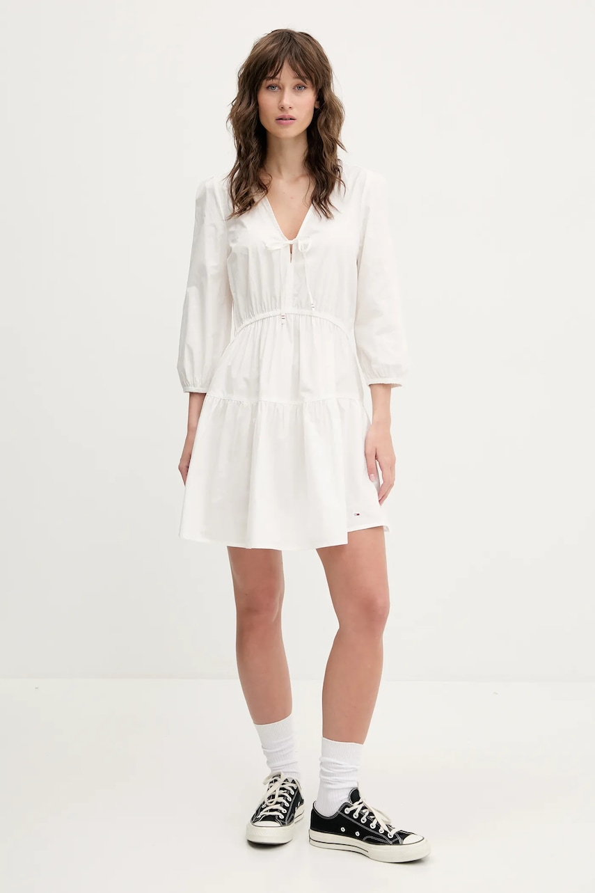 Бавовняна сукня Tommy Jeans колір білий mini розкльошена DW0DW20341