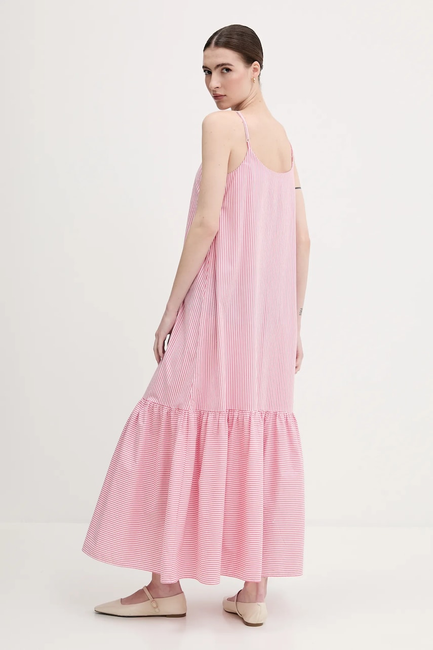 Платье United Colors of Benetton цвет розовый maxi расклешённое 4SZRDV0B8 Платье United Colors of Benetton цвет розовый maxi расклешённое 4SZRDV0B8