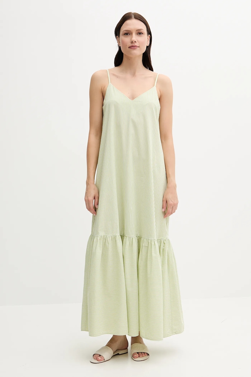 Платье United Colors of Benetton цвет зелёный maxi расклешённое 4SZRDV0B8 Платье United Colors of Benetton цвет зелёный maxi расклешённое 4SZRDV0B8