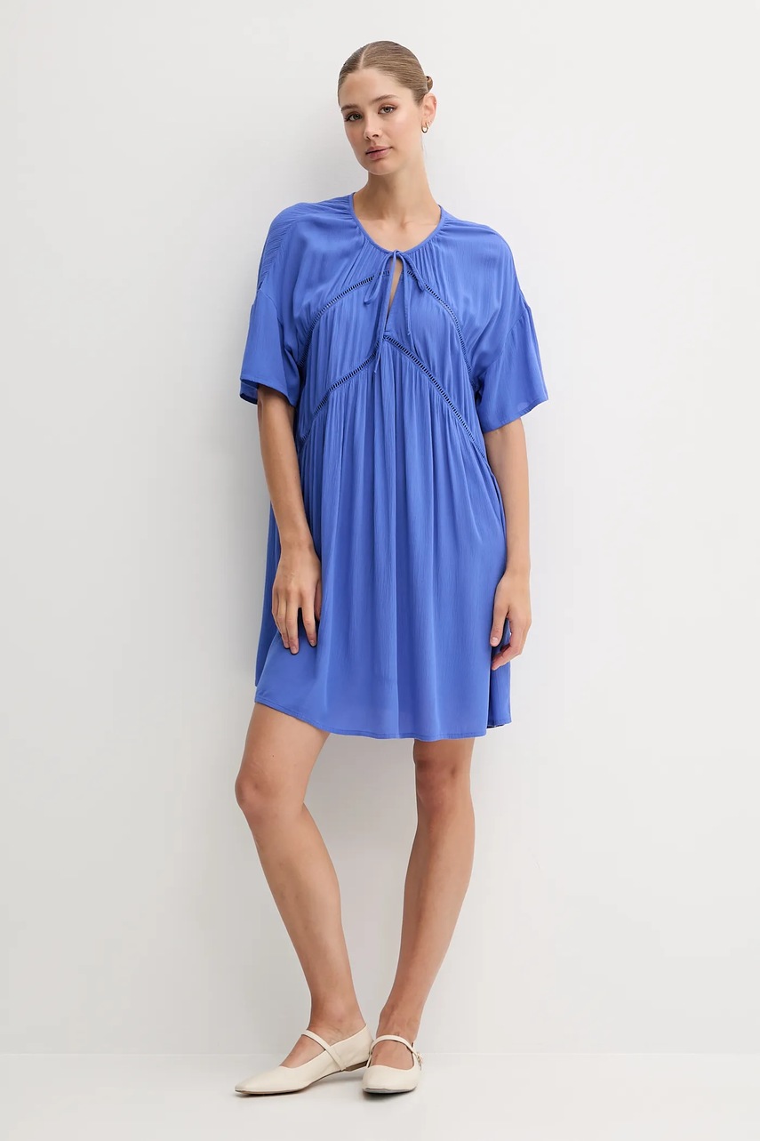 Платье United Colors of Benetton цвет фиолетовый mini расклешённое 4VW95V02B Платье United Colors of Benetton цвет фиолетовый mini расклешённое 4VW95V02B