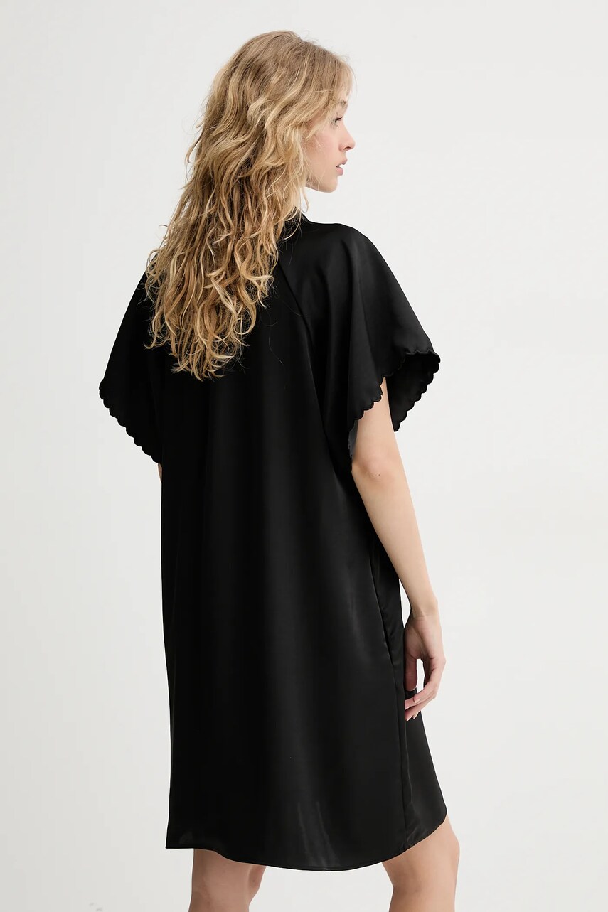 Сукня Bruuns Bazaar колір чорний mini oversize BBW4490