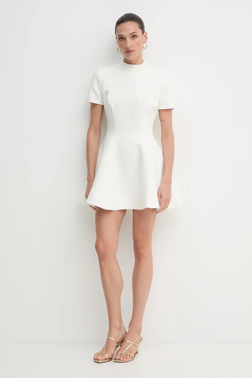 Платье Bardot цвет белый mini расклешённое 59907DB