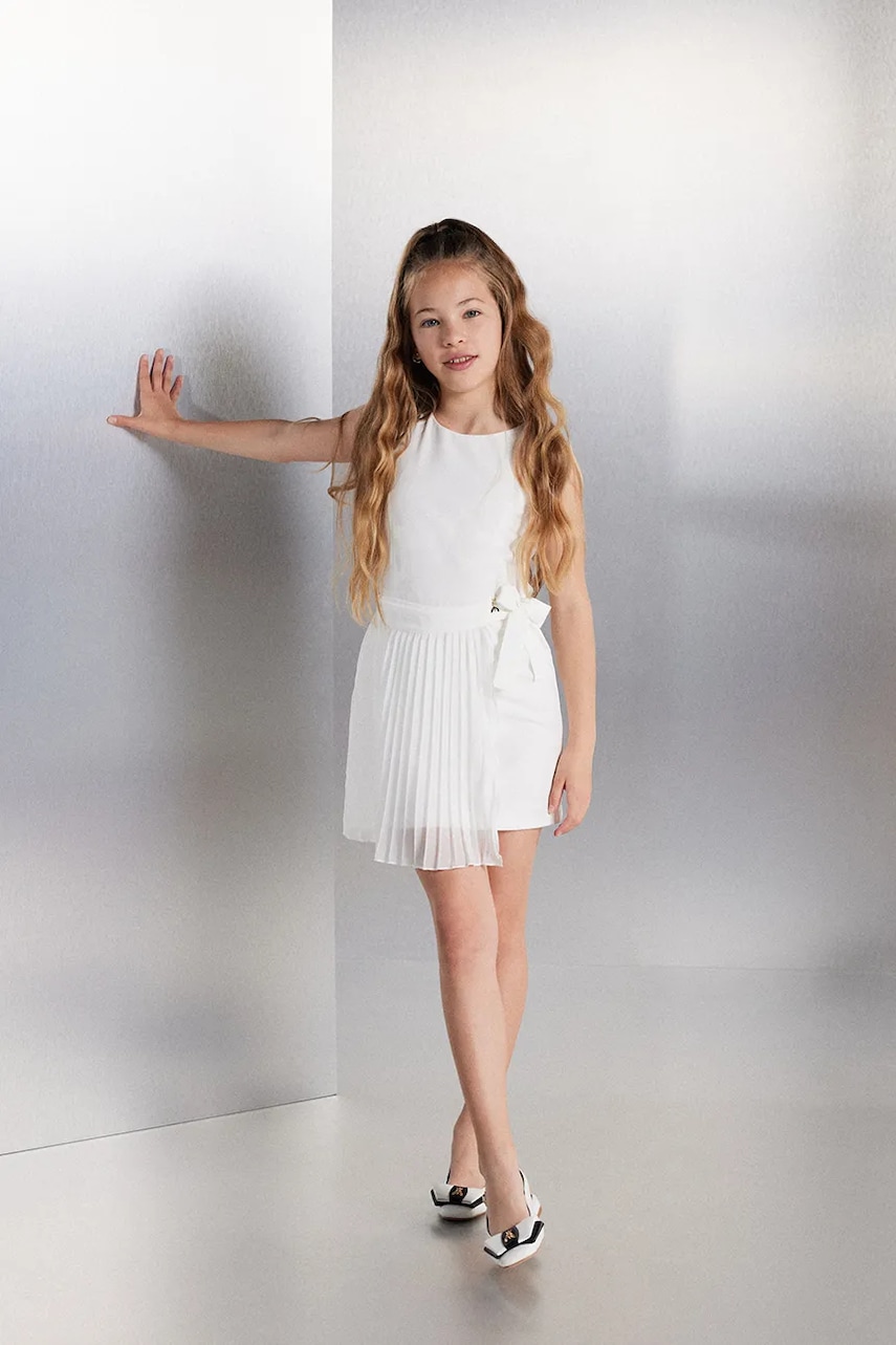 Детское платье Patrizia Pepe W146 цвет белый mini прямое 7A0539 Детское платье Patrizia Pepe W146 цвет белый mini прямое 7A0539