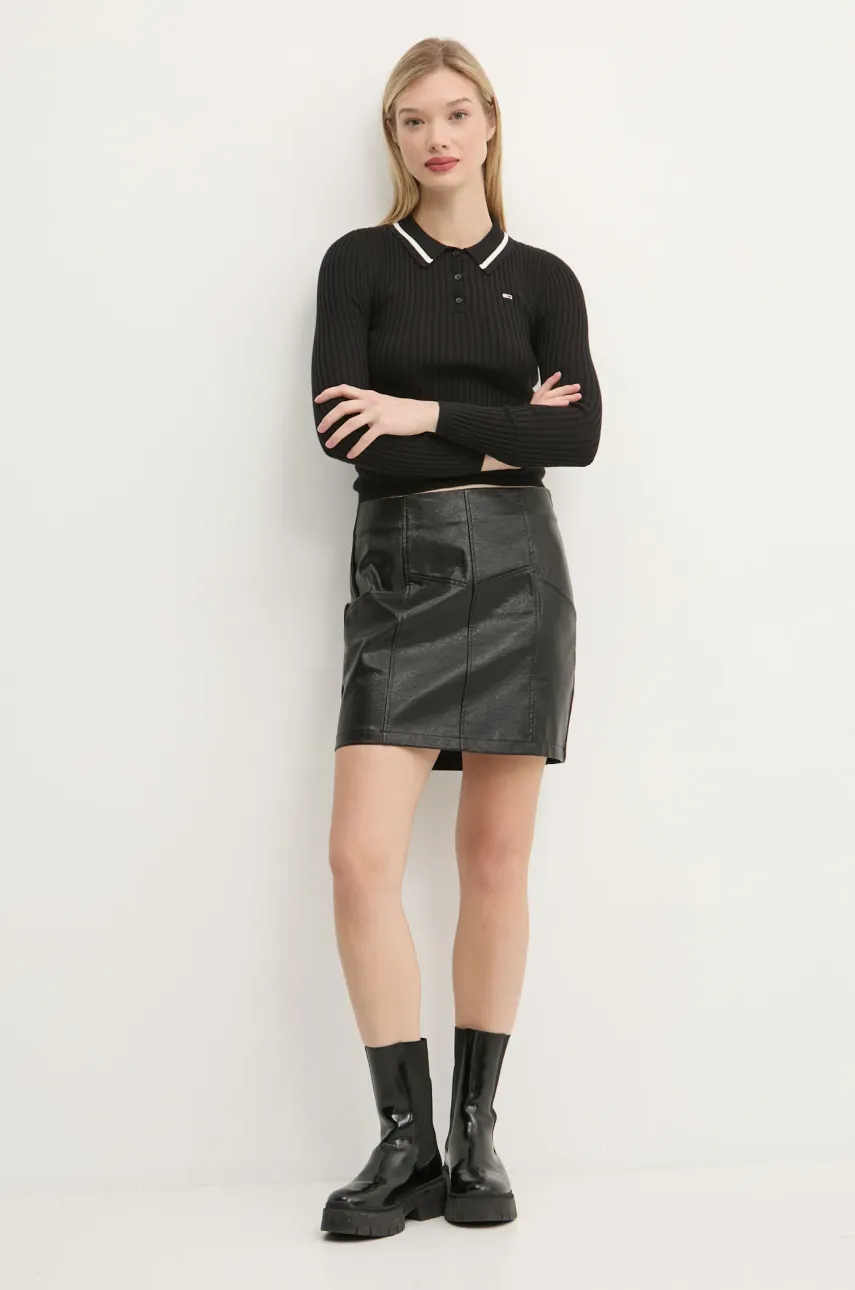 Свитер с примесью шерсти Tommy Jeans женский цвет чёрный лёгкий DW0DW19887 Свитер с примесью шерсти Tommy Jeans женский цвет чёрный лёгкий DW0DW19887