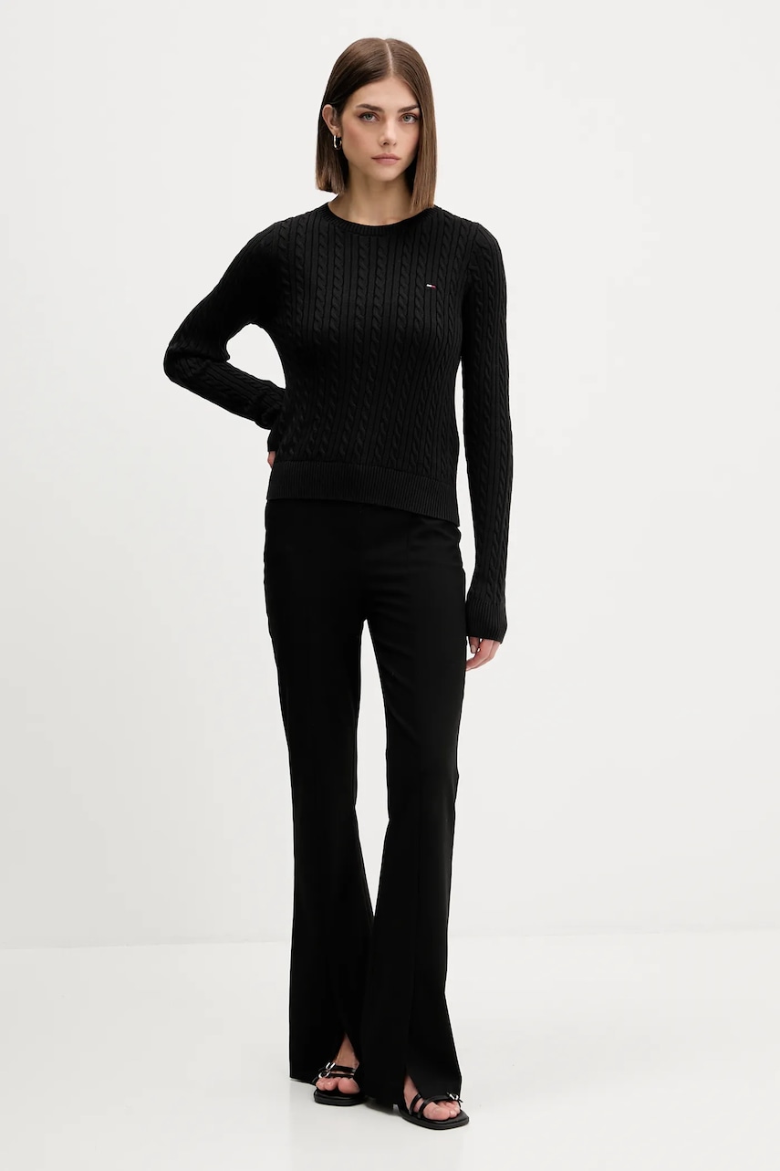 Хлопковый свитер Tommy Jeans цвет чёрный лёгкий DW0DW22165 Хлопковый свитер Tommy Jeans цвет чёрный лёгкий DW0DW22165