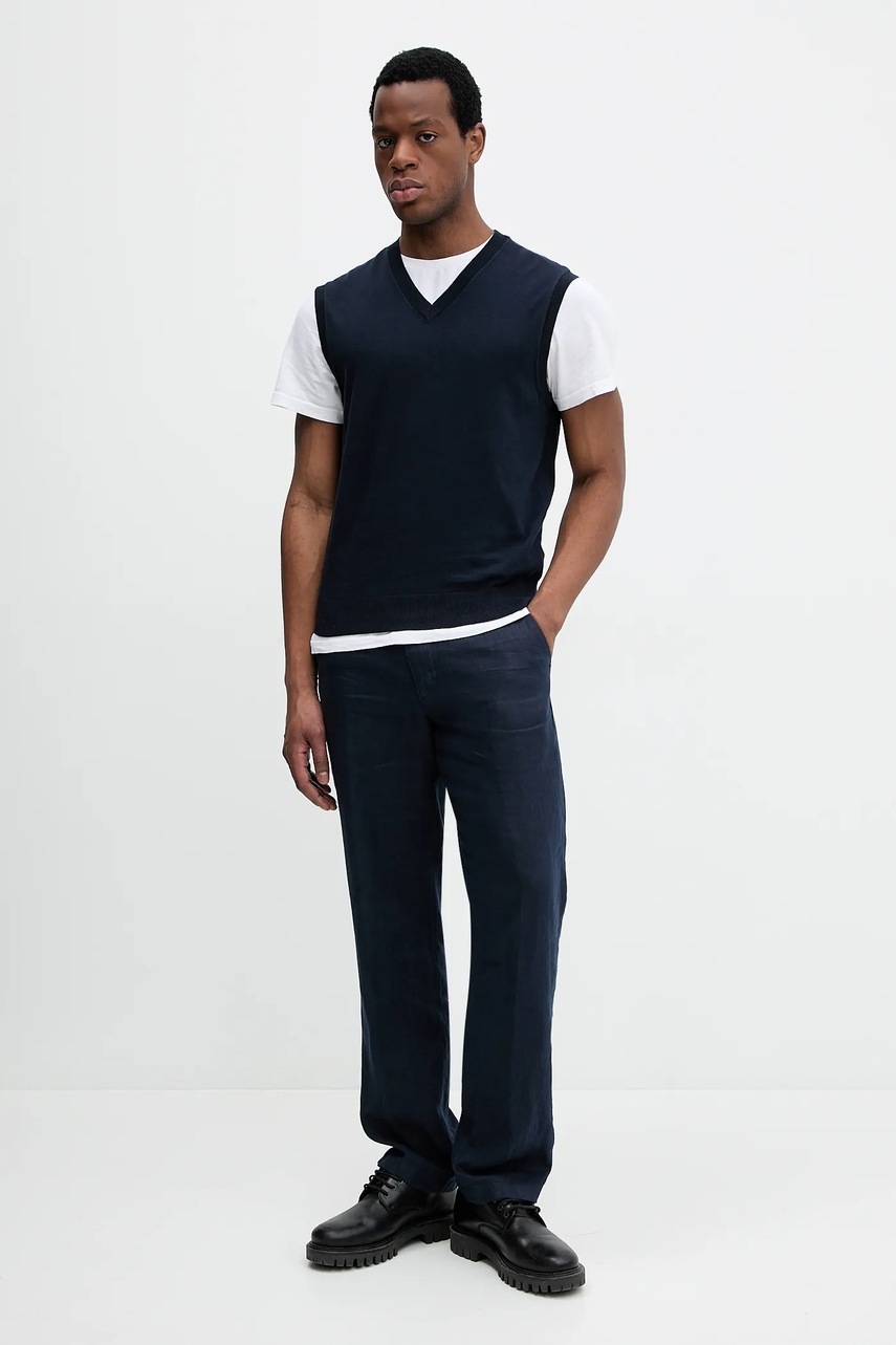 Безрукавка Sisley цвет синий лёгкая10F2S400J