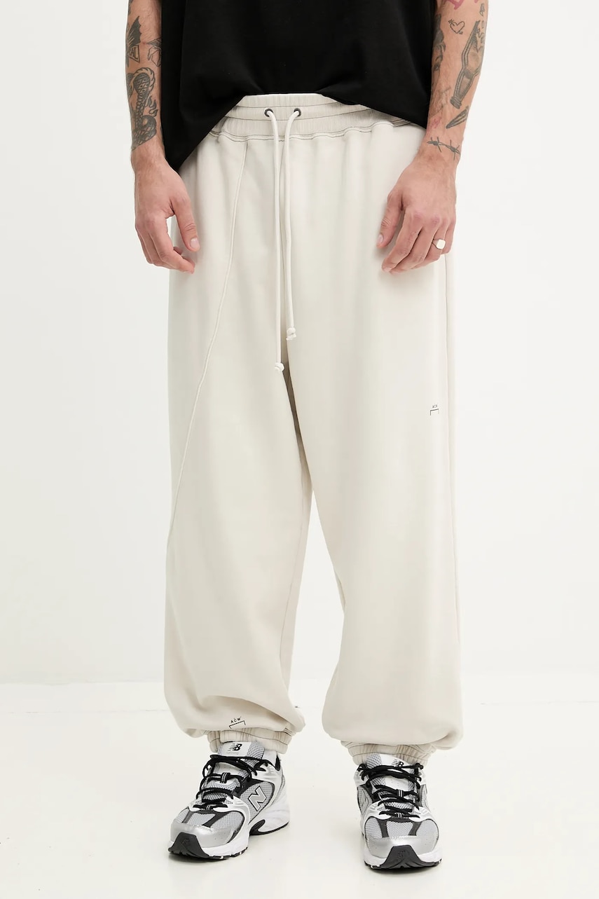 A-COLD-WALL* pantaloni de trening din bumbac barbati, culoarea bej, cu imprimeu, ACWMB291 A-COLD-WALL* pantaloni de trening din bumbac barbati, culoarea bej, cu imprimeu, ACWMB291