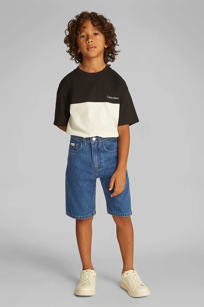 Levně Dětské riflové kraťasy Calvin Klein Jeans modrá barva, IB0IB02425