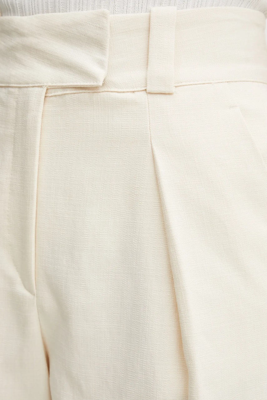 Σορτς Ivy Oak χρώμα: μπεζ, IO115171 φωτογραφία