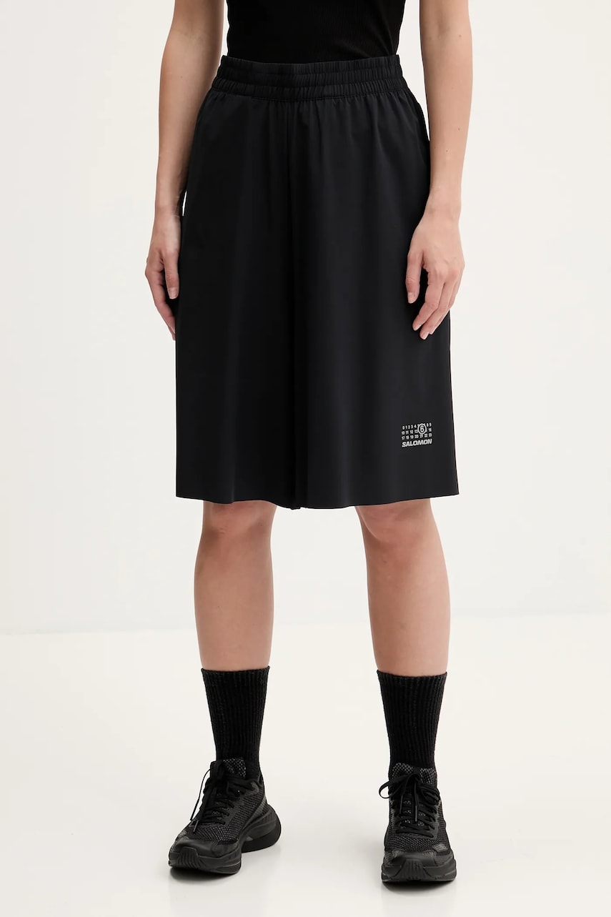 MM6 Maison Margiela pantaloni scurți culoarea negru, uni, high waist, S52MU0131.M35417 MM6 Maison Margiela pantaloni scurți culoarea negru, uni, high waist, S52MU0131.M35417