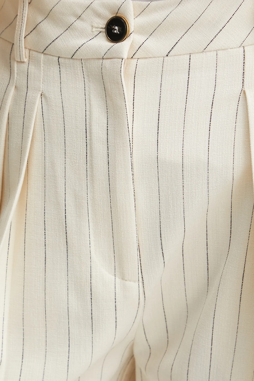 Σορτς Simona Corsellini χρώμα: μπεζ, P25CPSH001 φωτογραφία