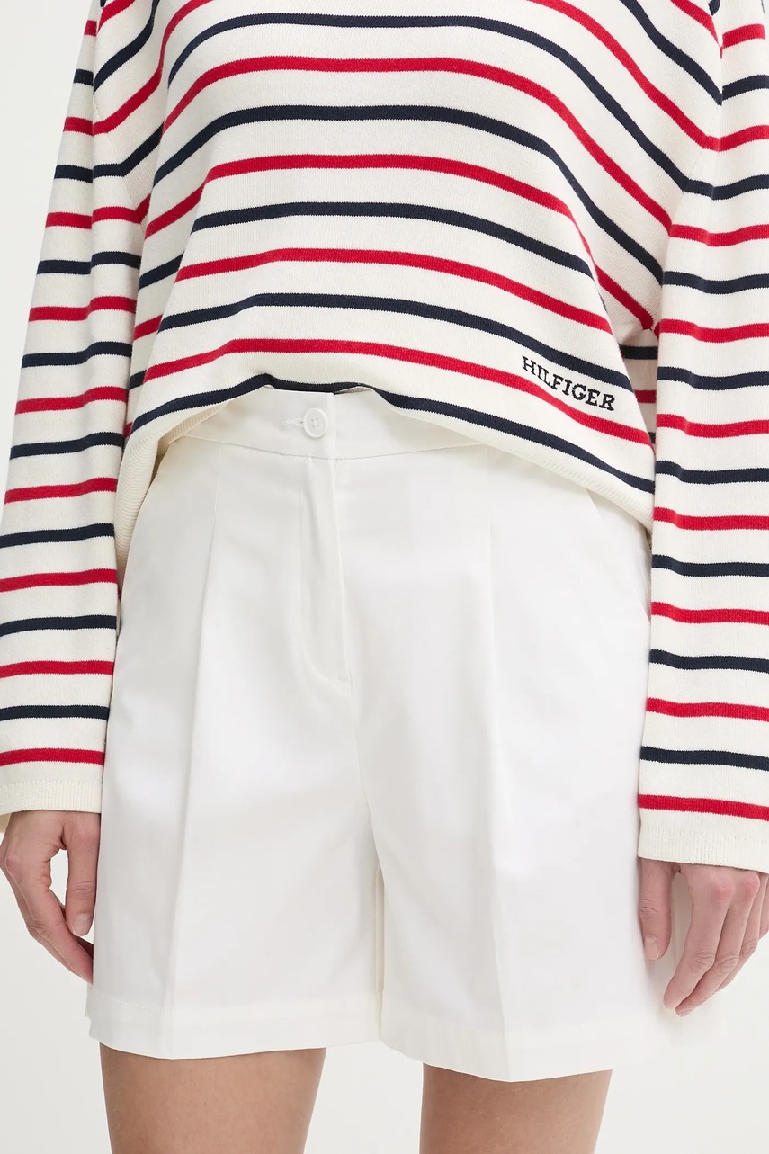 United Colors of Benetton pantaloni scurți culoarea alb, uni, high waist, 40FAD901U