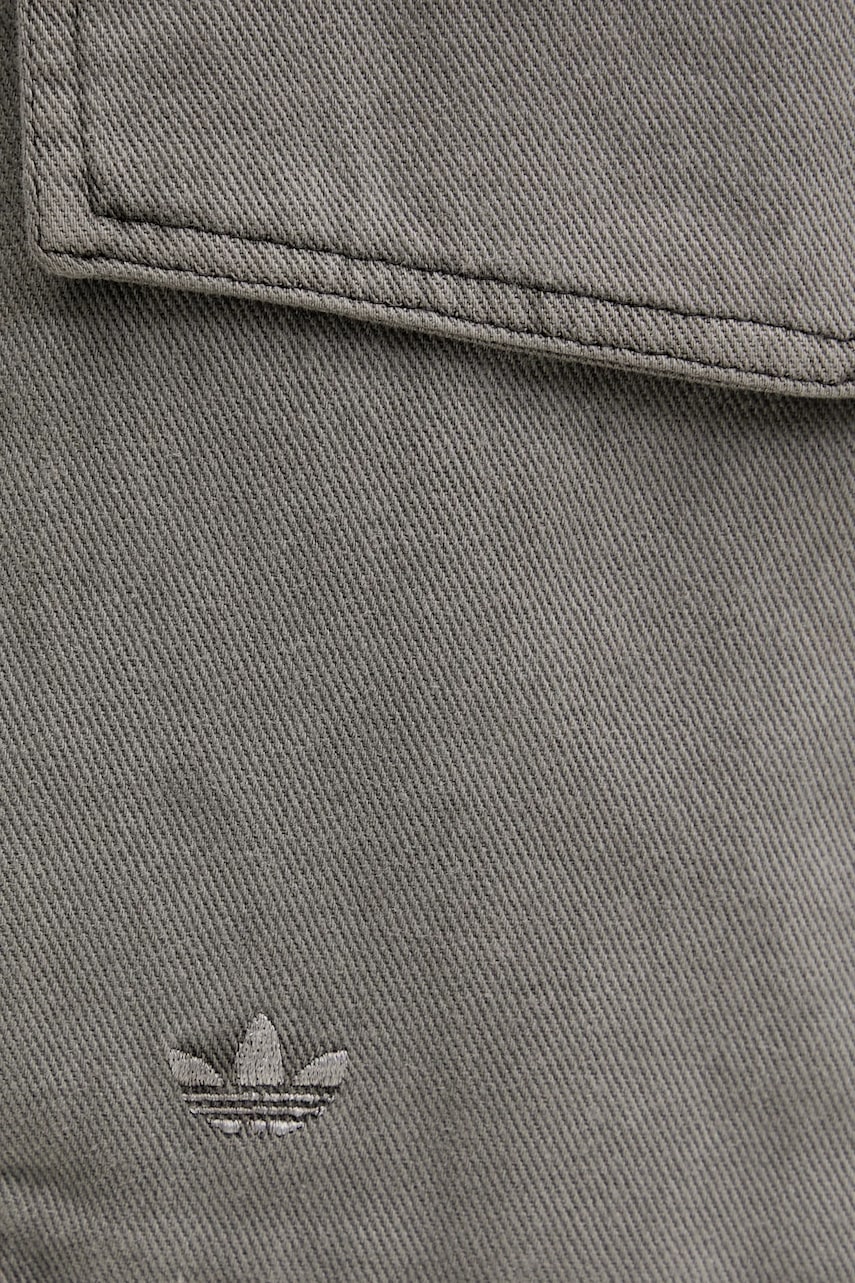 Rifľové krátke nohavice adidas Originals Cargo Jorts
