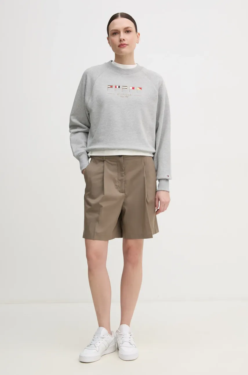 Шорты Tommy Hilfiger женские цвет зелёный однотонные высокая посадка WW0WW44764 Шорты Tommy Hilfiger женские цвет зелёный однотонные высокая посадка WW0WW44764