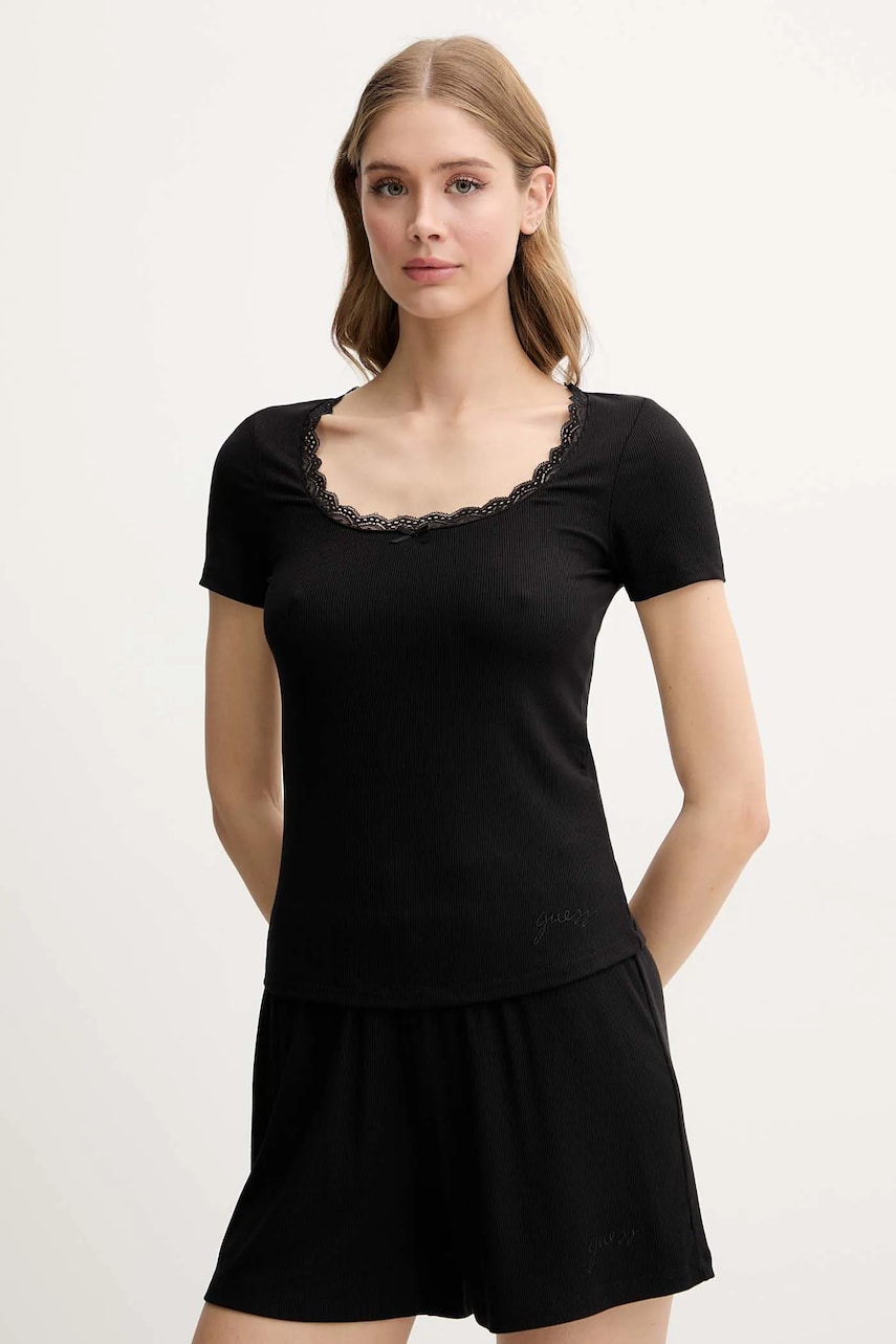 Шорты Guess LIA женские цвет чёрный однотонные высокая посадка O5GD01 KCQ72 Шорты Guess LIA женские цвет чёрный однотонные высокая посадка O5GD01 KCQ72
