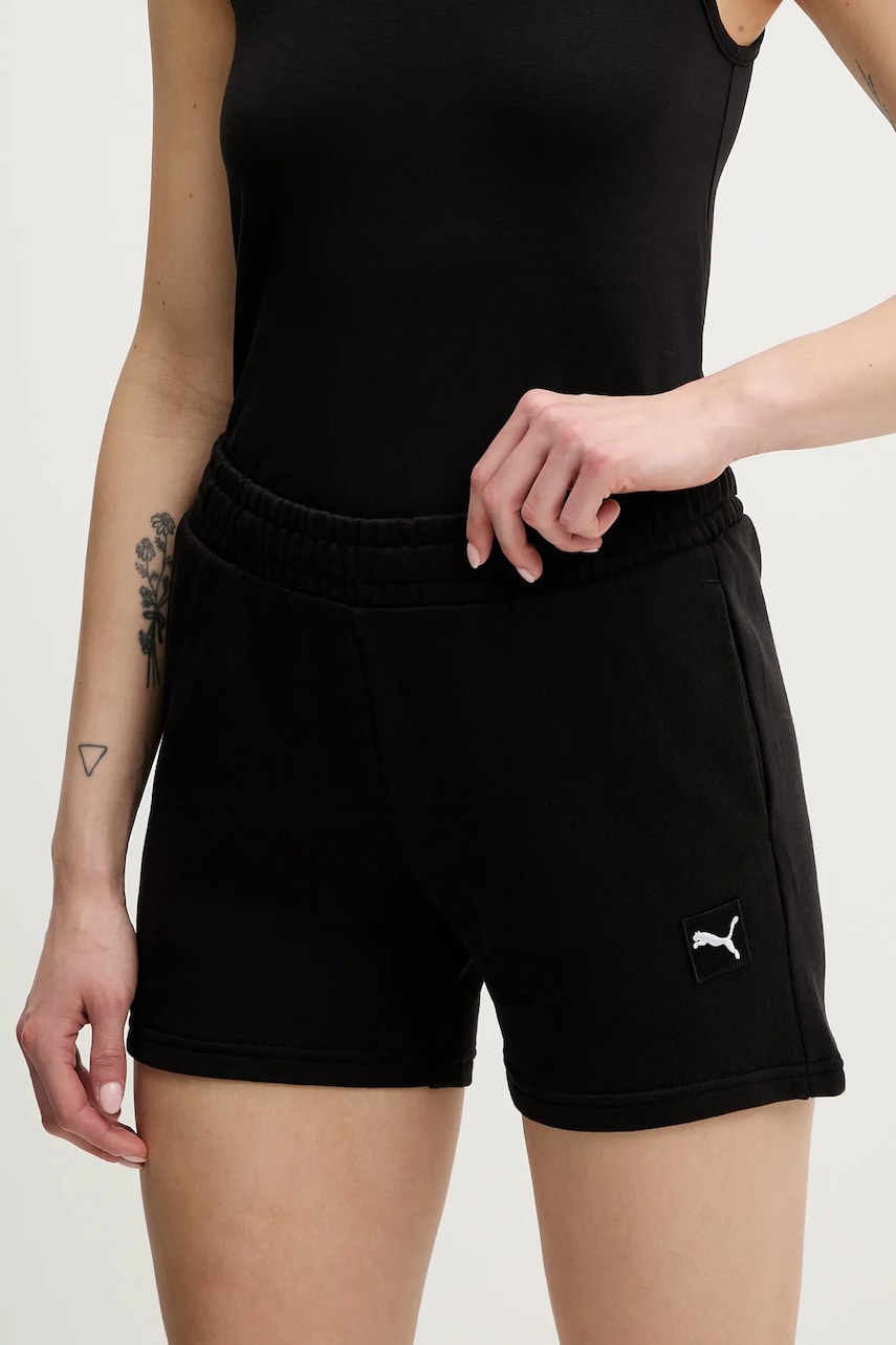Puma pantaloni scurți din bumbac culoarea negru, uni, high waist, 685020 Puma pantaloni scurți din bumbac culoarea negru, uni, high waist, 685020