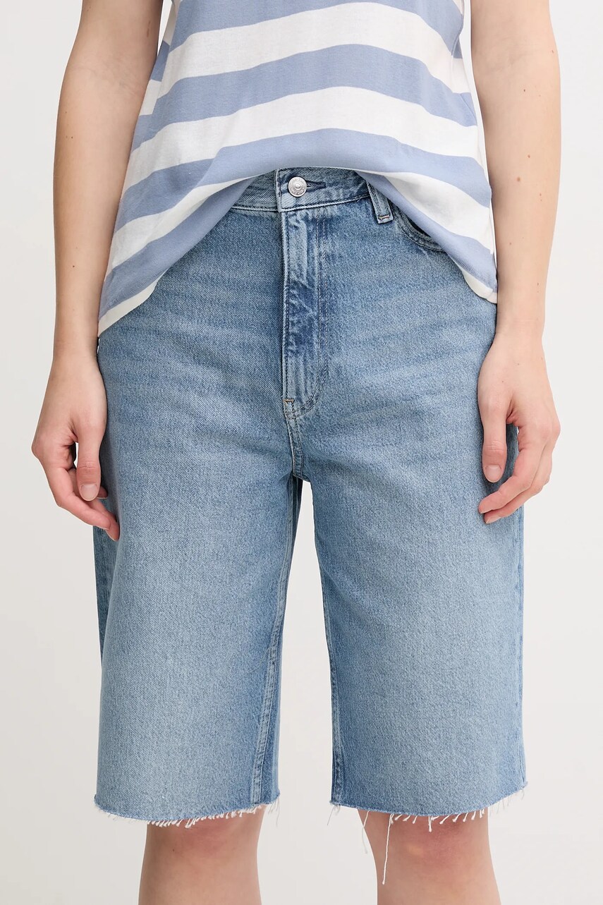 Levně Bavlněné riflové kraťasy Calvin Klein Jeans dámské, modrá barva, hladké, high waist, J20J225200