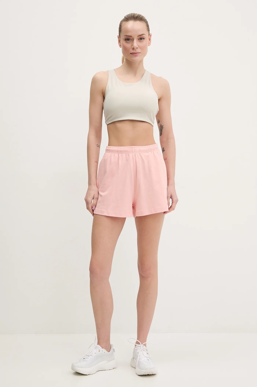 Хлопковые шорты Guess IRIS женские цвет розовый с аппликацией высокая посадка V5GD04 KCRZ1 Хлопковые шорты Guess IRIS женские цвет розовый с аппликацией высокая посадка V5GD04 KCRZ1