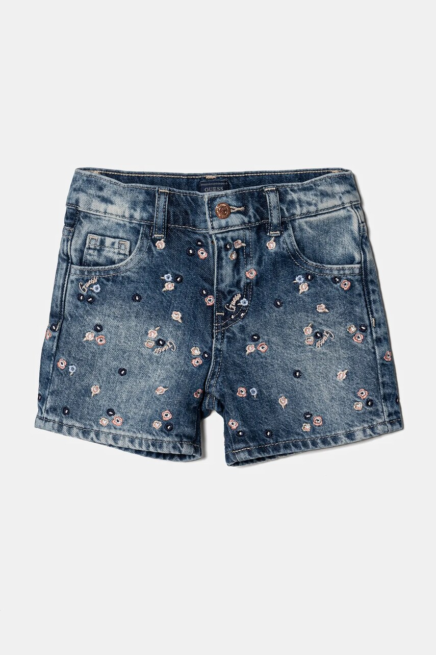Levně Dětské riflové kraťasy Guess modrá barva, s aplikací, K5RD00 D45E0