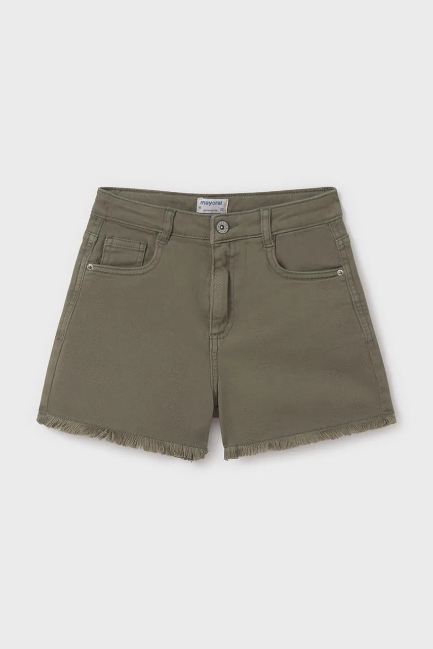 Детские шорты Mayoral цвет зелёный однотонные 275