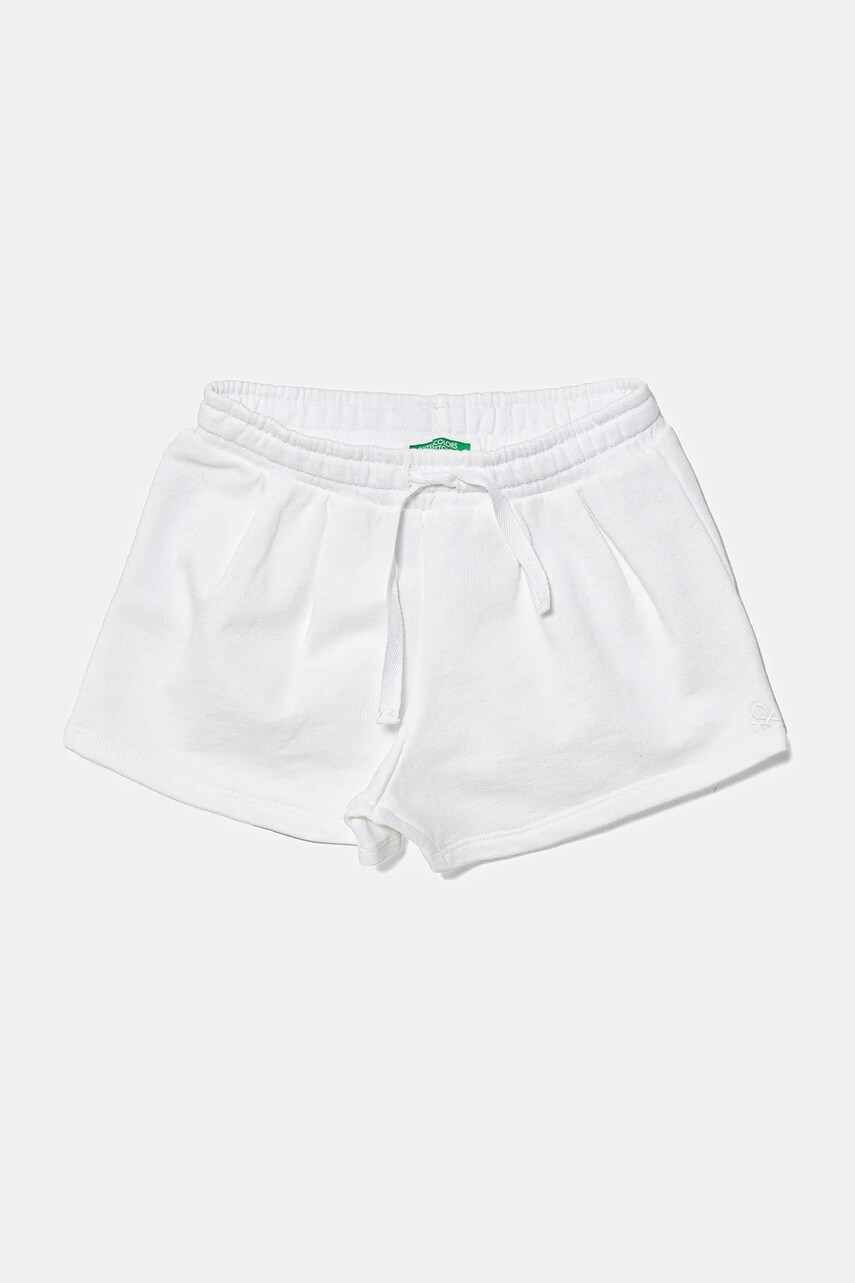 Levně Dětské bavlněné šortky United Colors of Benetton bílá barva, hladké, nastavitelný pas, 3J70G901R