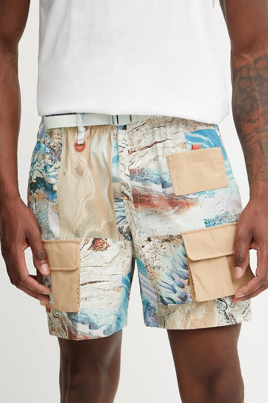Columbia pantaloni scurți outdoor Cove Beach culoarea bej, 2126501