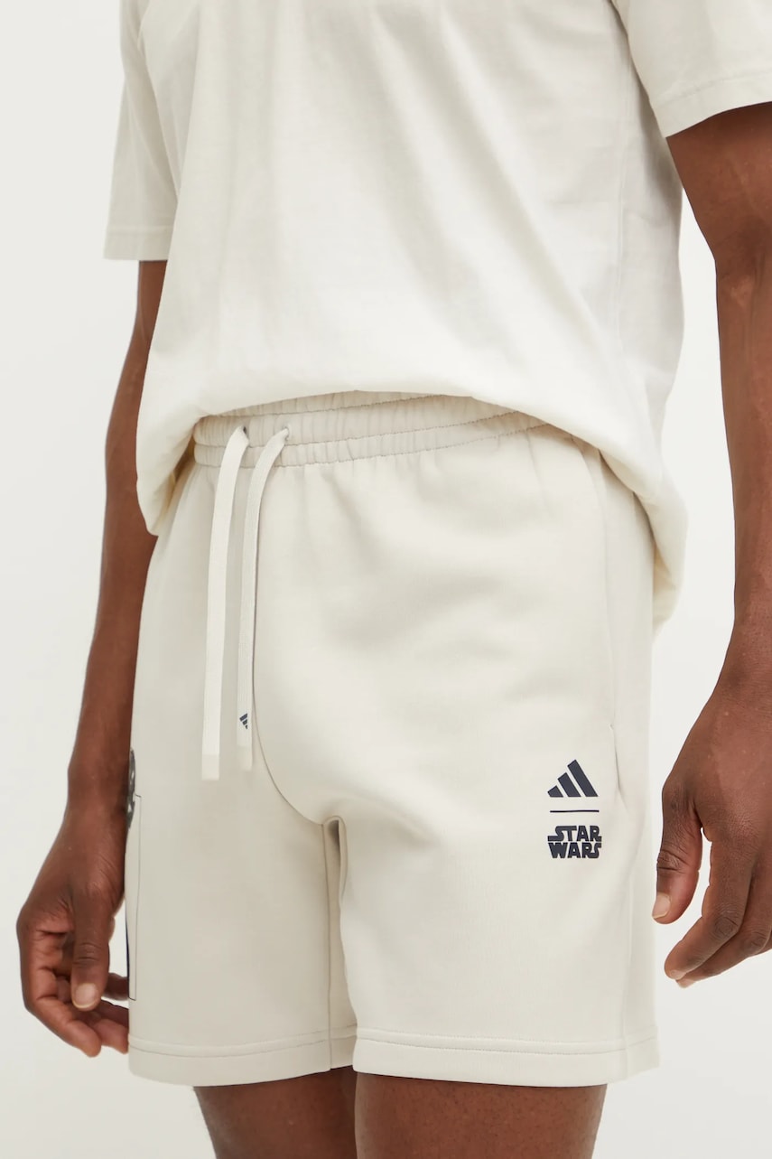 adidas pantaloni scurti x Mandalorian barbati, culoarea bej, JI5721 adidas pantaloni scurti x Mandalorian barbati, culoarea bej, JI5721