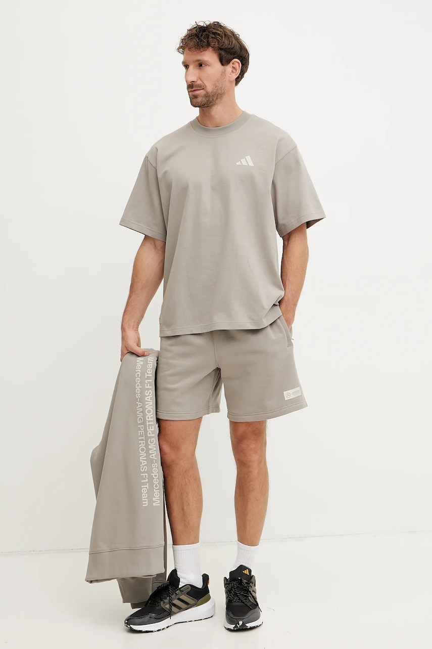 Хлопковые шорты adidas x Mercedes цвет бежевый JW3086 Хлопковые шорты adidas x Mercedes цвет бежевый JW3086