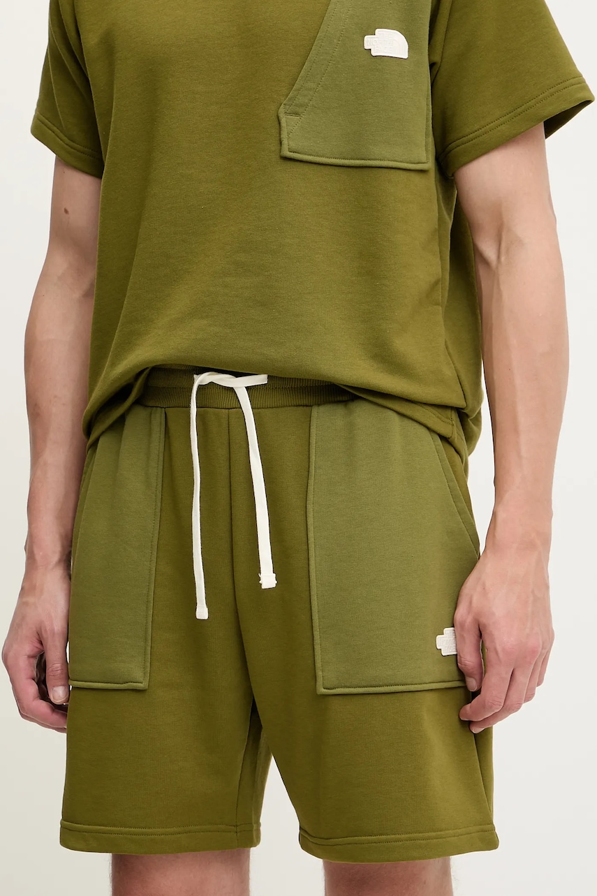 The North Face pantaloni scurți Terry Regular culoarea verde, NF0A8C29PIB1