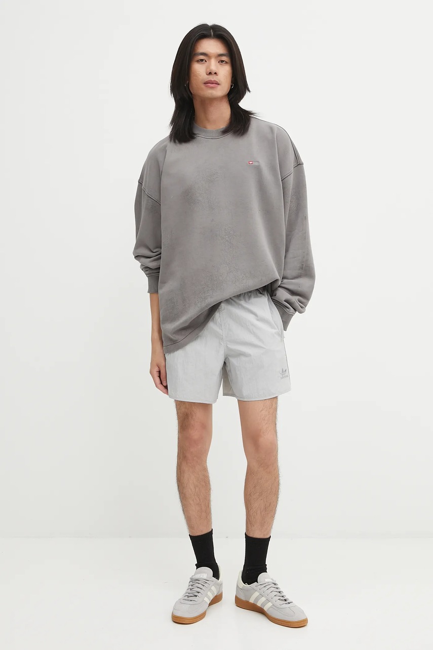 Шорты adidas Originals Sprinter Shorts цвет серый JC9927 Шорты adidas Originals Sprinter Shorts цвет серый JC9927