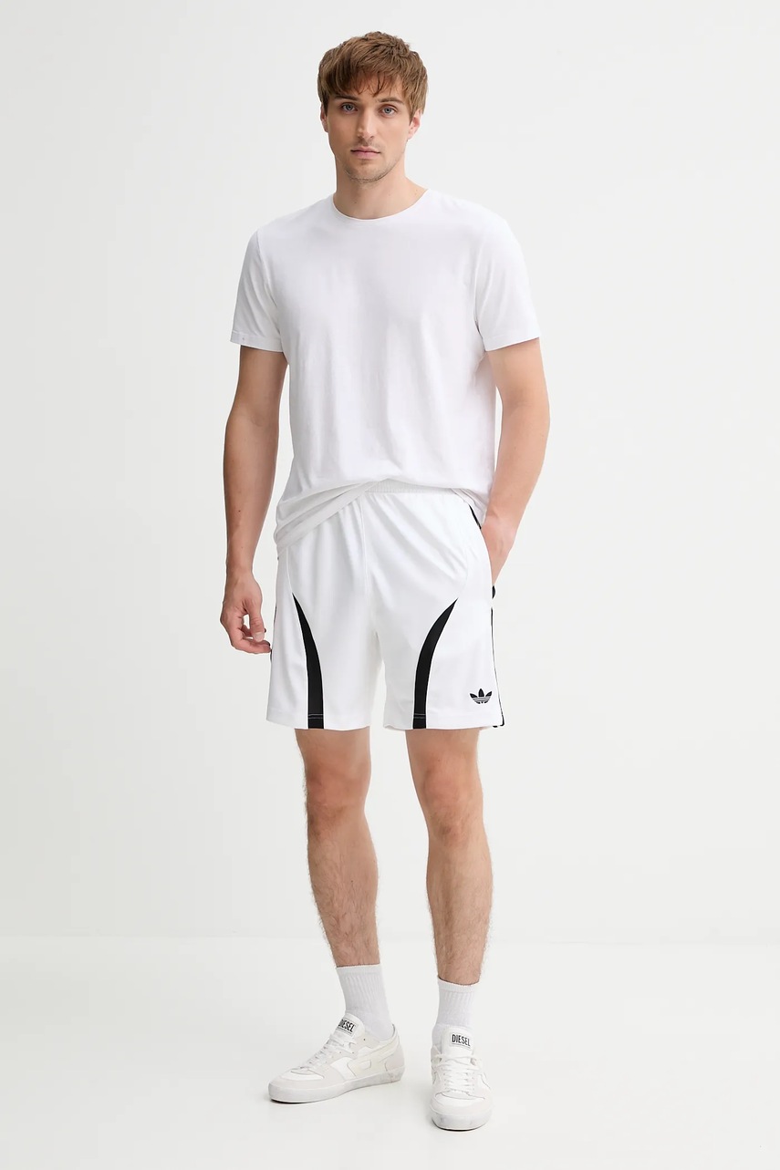 Шорты adidas Originals Teamgeist Shorts цвет белый JP1122 Шорты adidas Originals Teamgeist Shorts цвет белый JP1122