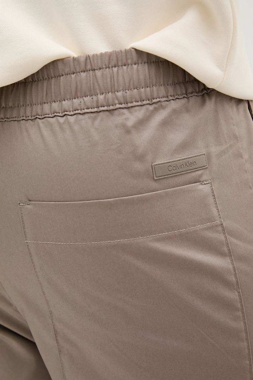 Σορτς Calvin Klein χρώμα: μπεζ, K10K114064 φωτογραφία