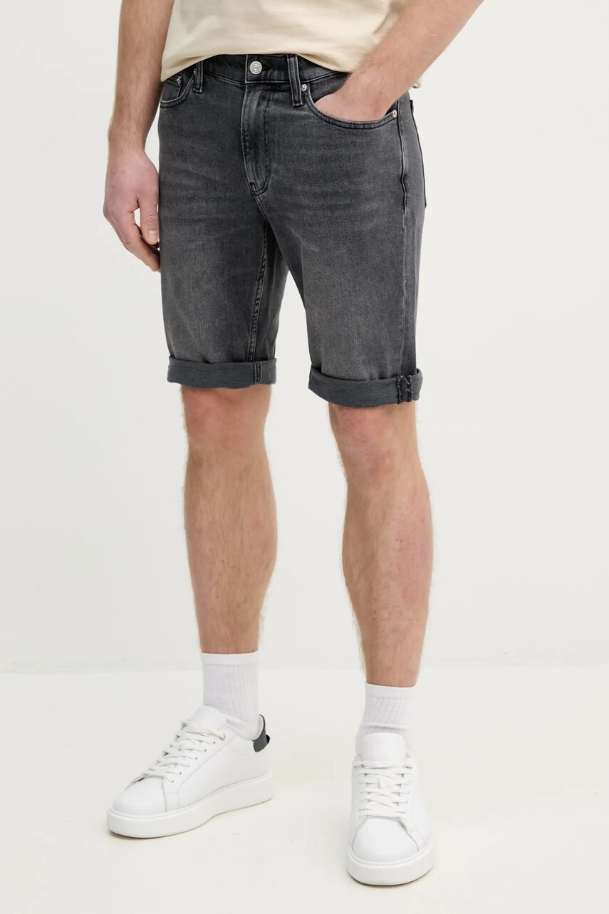 Levně Džínové šortky Calvin Klein Jeans pánské, šedá barva, J30J327515